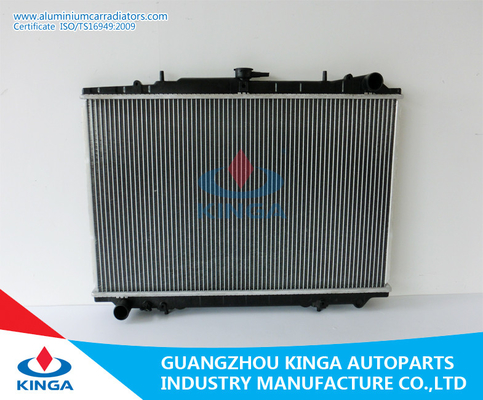 Китай Радиатор алюминия представления MT J30 радиатора 89-94 Nissan Maxima автозапчастей поставщик