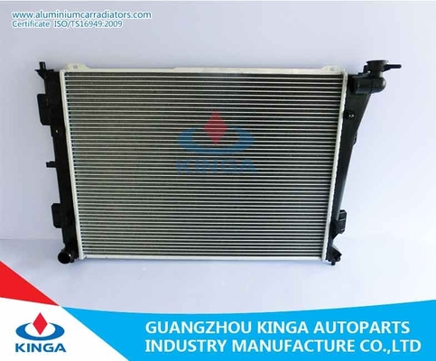 Китай Радиаторы 2011 замены радиатора MT Hyundai Sonata алюминиевые для классицистических автомобилей поставщик