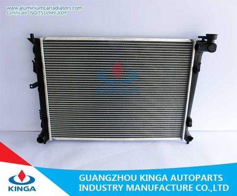 Китай Самая лучшая вода охладила радиатор Hyundai для MT PA600*438*16/26mm KIA FORTE'07- поставщик