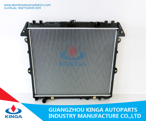 Китай алюминиевый радиатор 16400-0P060/16400-0P040 для Тойота INNOVA VIGO'04 НА поставщик