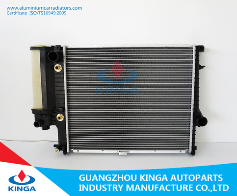 Китай 1468469/ Радиатор 1719309 BMW алюминиевый для 520I/525I'88-E34 НА размере сердечника 32mm поставщик