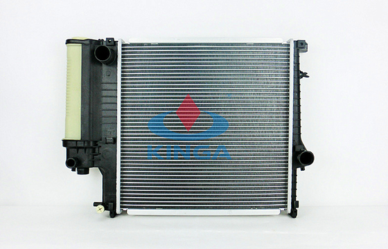 Китай Замена радиатора BMW автомобиля теплообменного аппарата автоматическая для 316/318/320/325' 90 поставщик