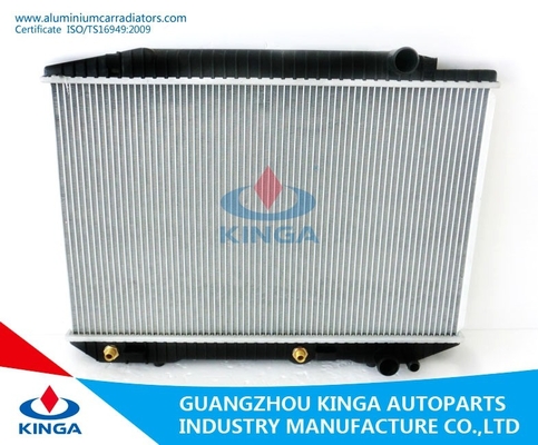 Китай Алюминиевый радиатор W126/560SE Benz PA32 '79 - на маслянном охладителе 38 * 330 OEM 1265004803 поставщик