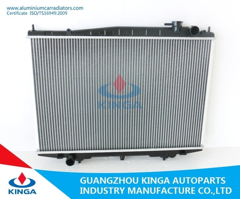 Китай OEM 21410-3S110/21410-3S210 охладителей радиатора BD22/TD27 высокий эффективный Nissan поставщик