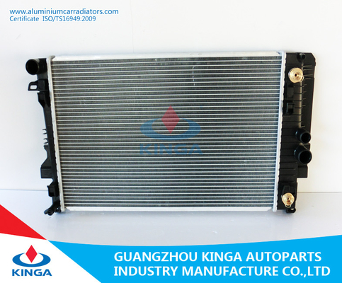 Китай Benz Vito Viano W639 '03 радиаторов замены двигателя до 639 501 0701/639 501 1201 НА алюминии радиатора поставщик