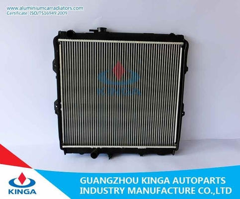 Китай Радиаторы PA26/32/36 автомобиля топления воды MT приемистости LN147'97 Тойота Hilux поставщик
