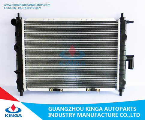 Китай Бак радиатора автомобиля автоматического радиатора ручной передачи daewoo MATIZ '01 пластичный поставщик