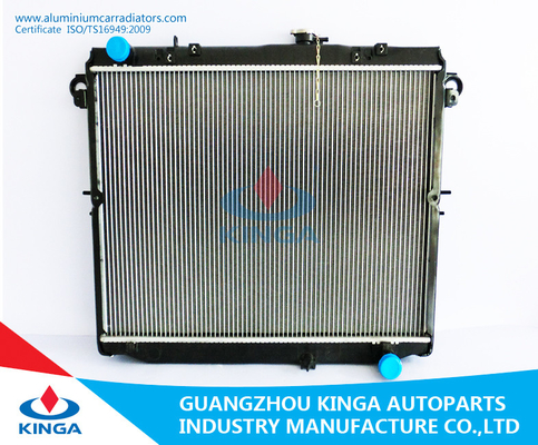 Китай Алюминиевый сердечник радиатора Тойота - ТОЙОТА LANDCRUISER'98-02 UZJ100W поставщик