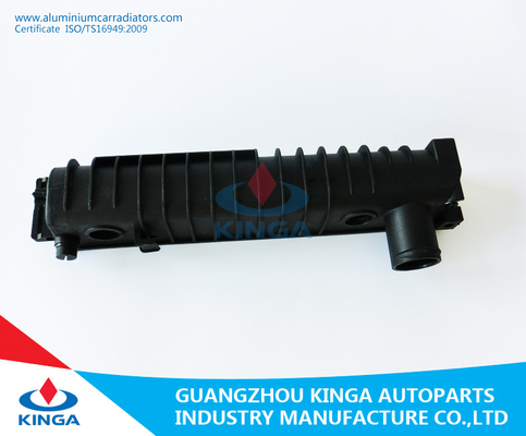 Китай Левое 530/535/730/735i 85-94 НА OEM 1712365/1723365 бака стороны радиатора ремонта пластичном поставщик