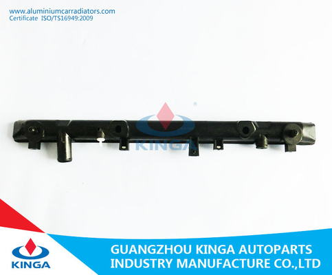 Китай Бак TOYOTA CAMRY'90 нижнего радиатора диаметра 31mm пластичный - 94 SV30/SV35 НА в черном цвете поставщик