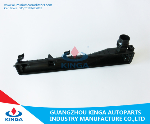 Пластичный бак 520 радиатора автомобиля BMW/530/728/735I 98 до 00 MT 60*457.5mm поставщик