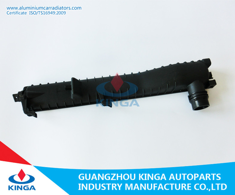 Пластичный бак 520 радиатора автомобиля BMW/530/728/735I 98 до 00 MT 60*457.5mm поставщик