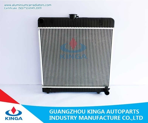 Дно W123 бака радиатора Benz пластичное/MT 200d/280c' 76-85 поставщик