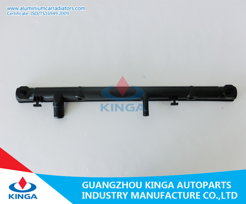 Бак для Toyota Camry'03 - 06 ACV 30 радиатора выхода диаметра 38mm пластичный на поставщик